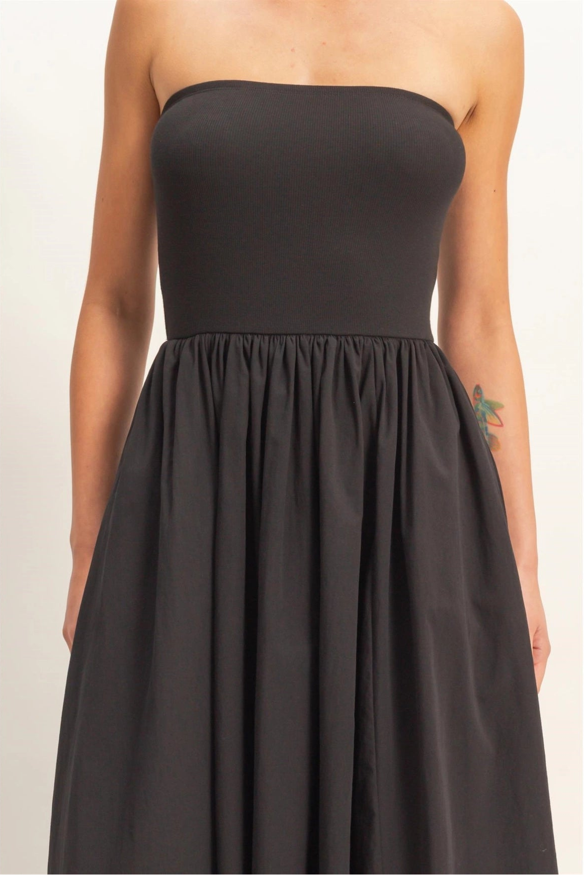 Strapless Flowy Midi Dress - Black