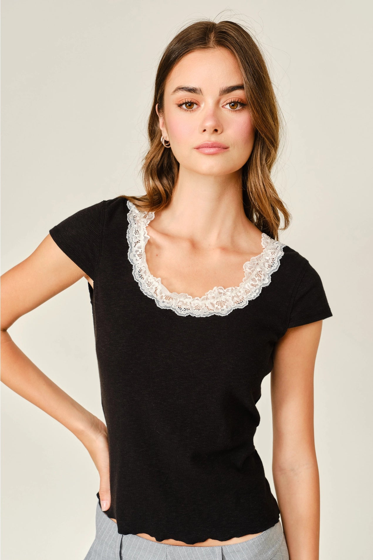 Lace Trim Short Sleeve Top