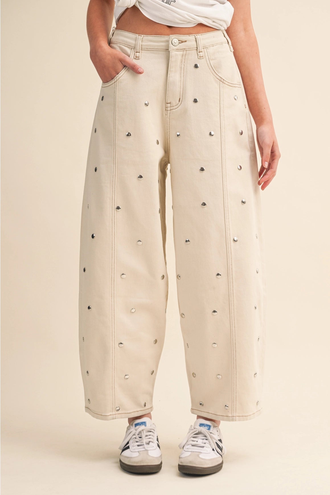 Studded Barrel Jeans - Cream
