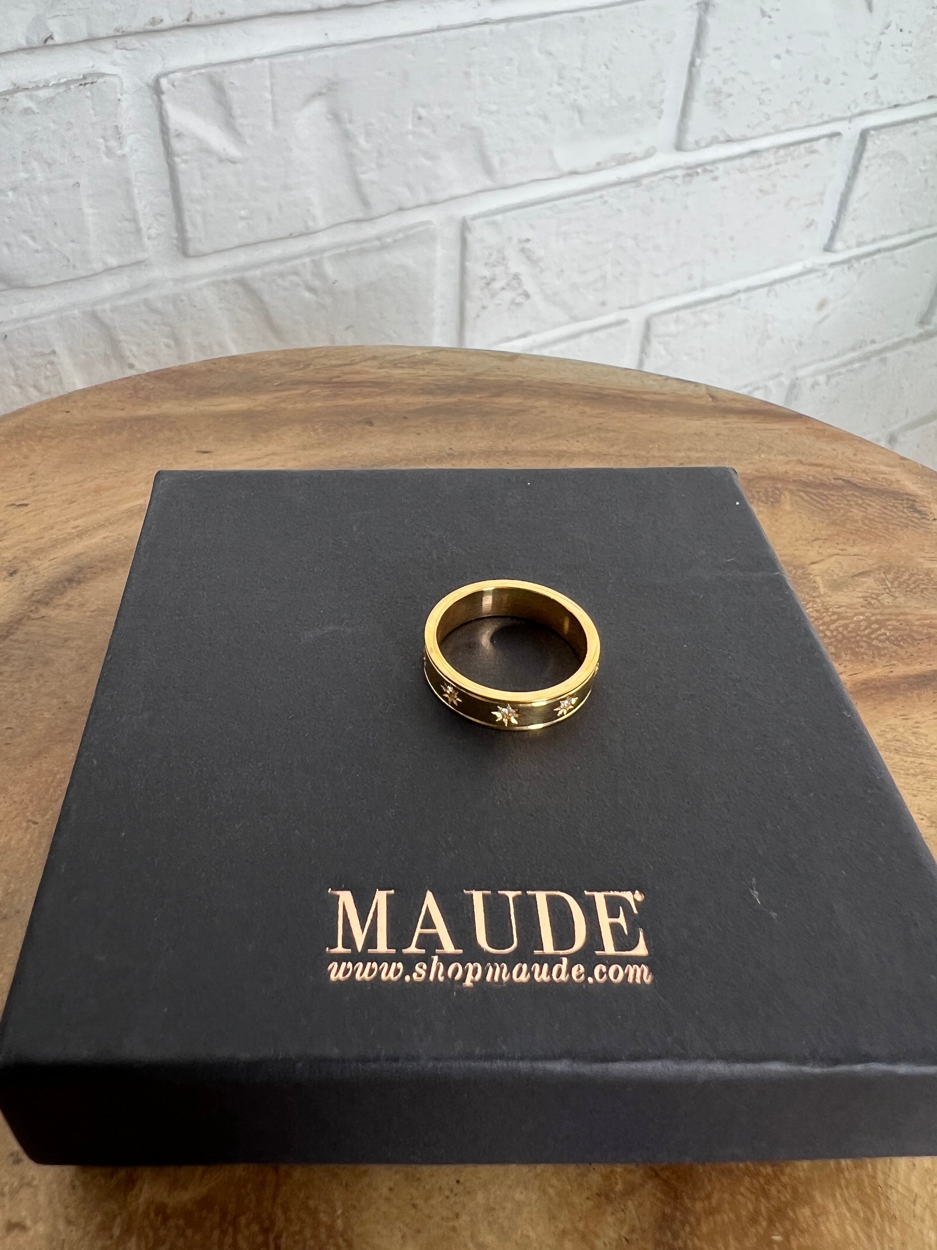 18K In the Stars Ring