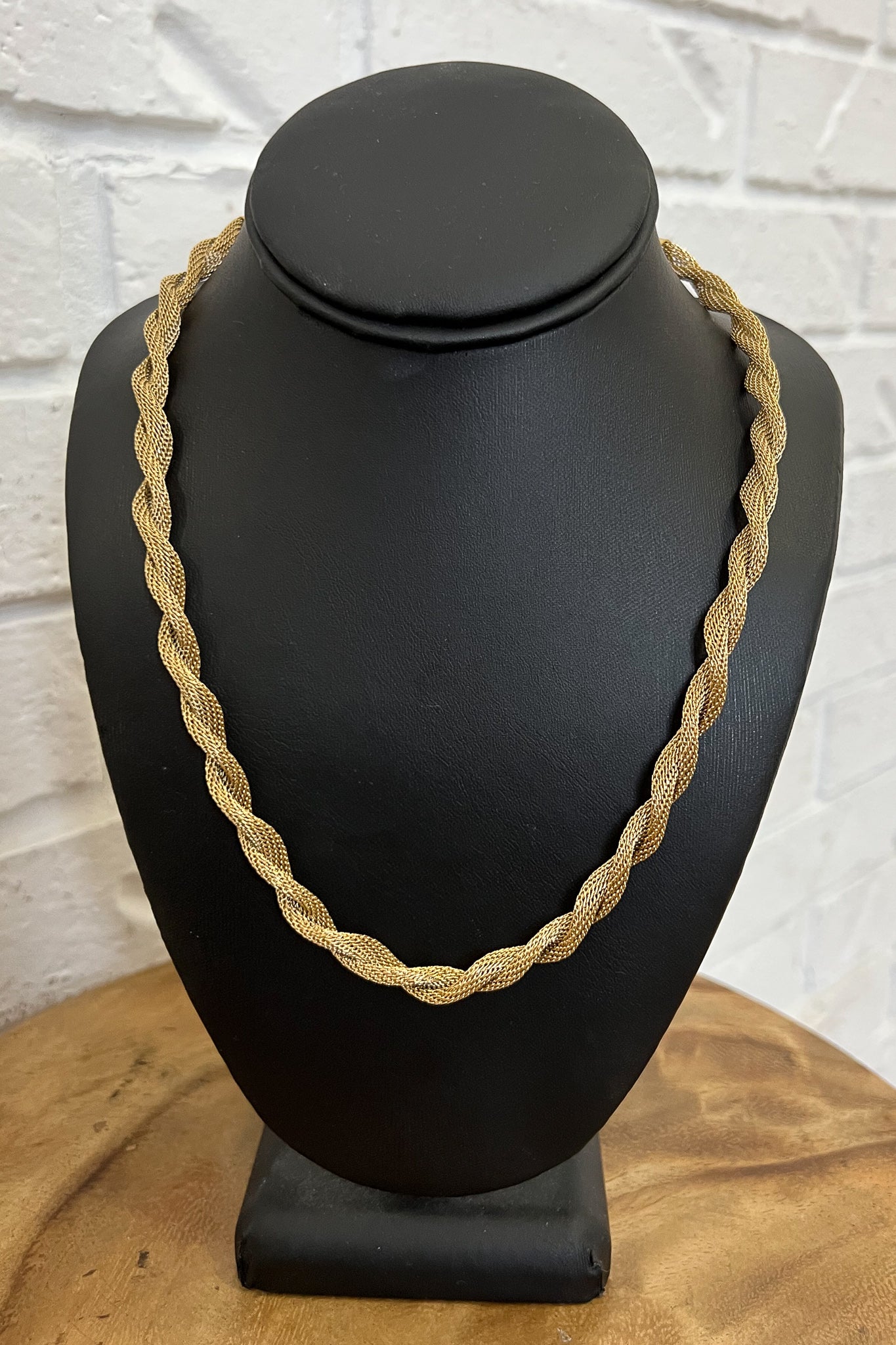 18K Mary Twisted Gold Necklace