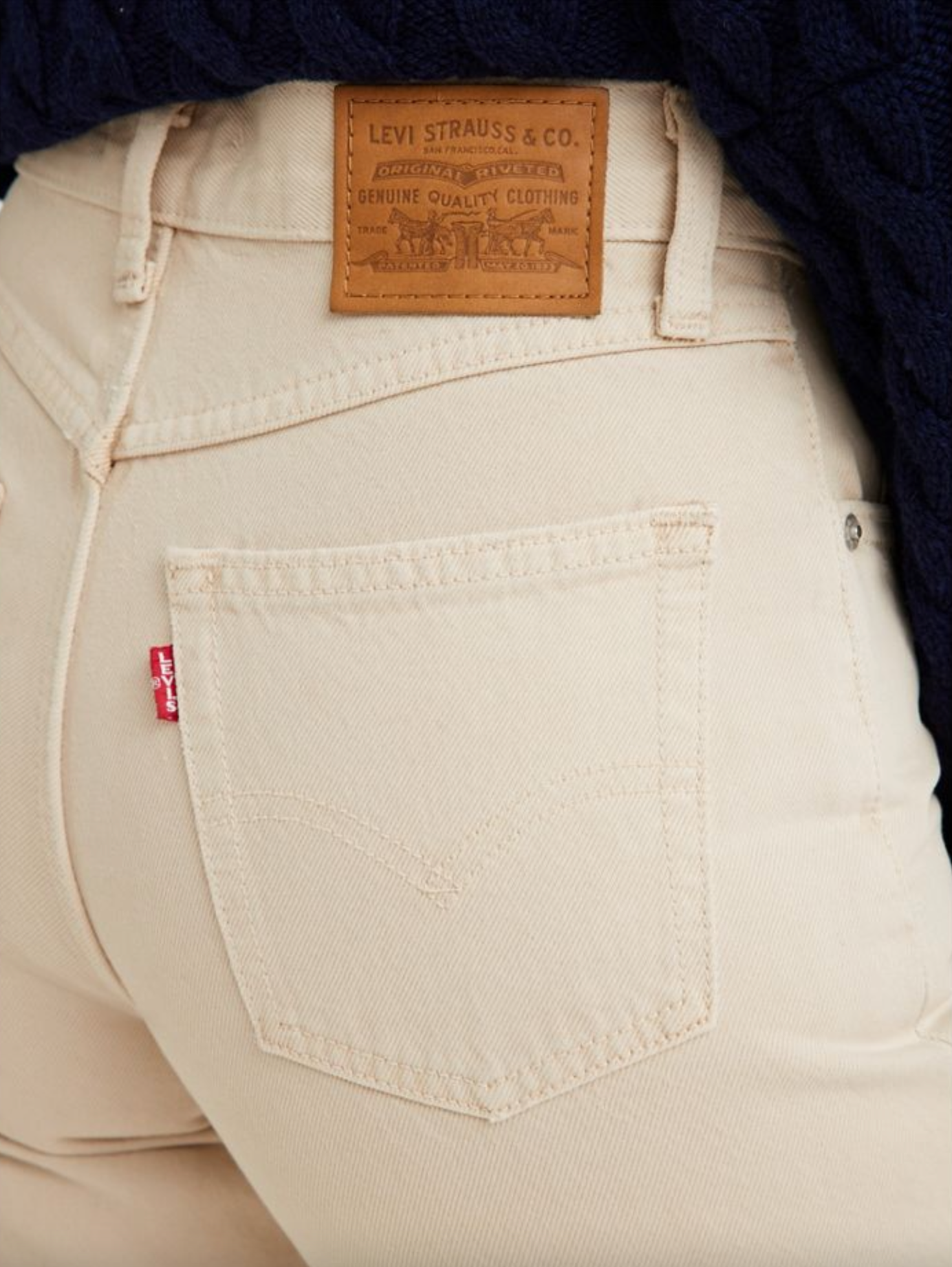 LEVI'S ® Tapered Jeans '80s Mom Jean' in Dark Blue